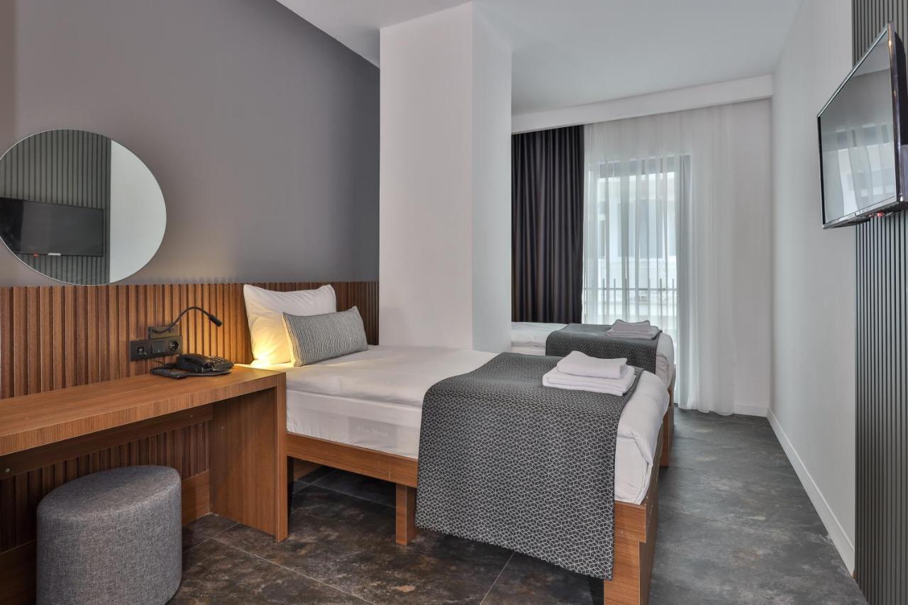 Wolf Of The City Hotel & Spa 안탈리아 외부 사진