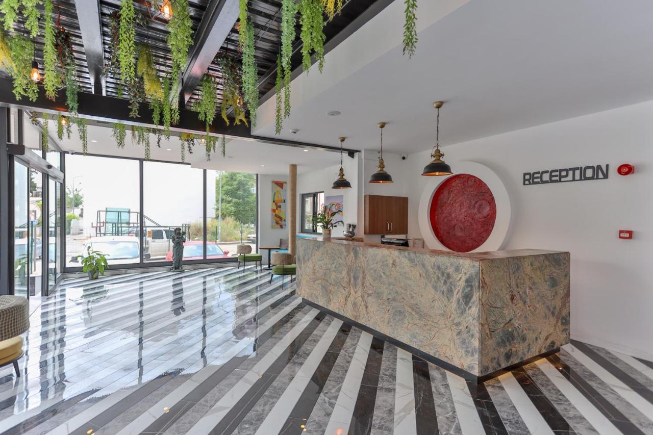 Wolf Of The City Hotel & Spa 안탈리아 외부 사진