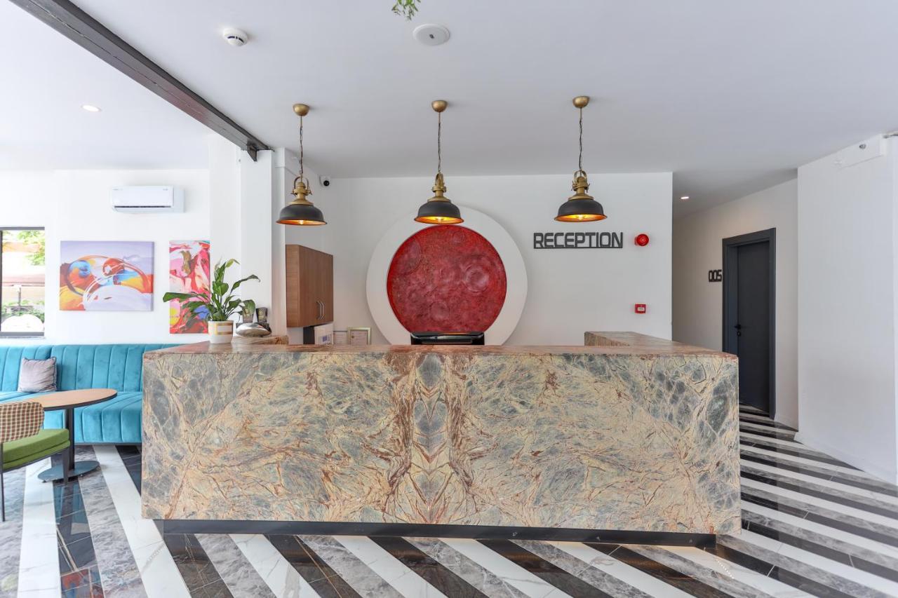 Wolf Of The City Hotel & Spa 안탈리아 외부 사진