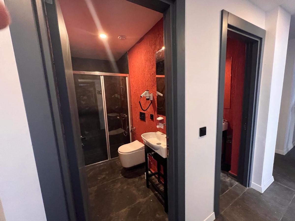 Wolf Of The City Hotel & Spa 안탈리아 외부 사진