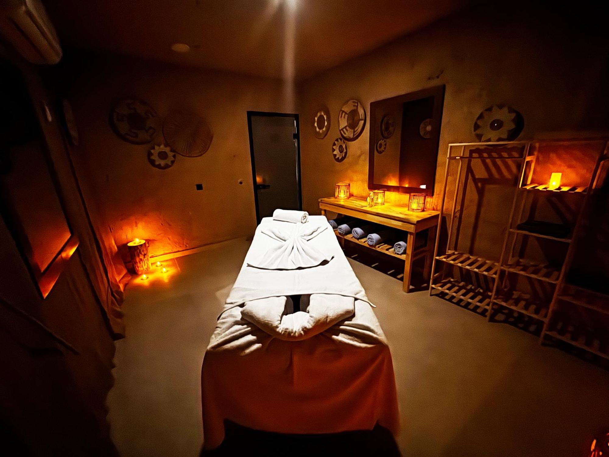 Wolf Of The City Hotel & Spa 안탈리아 외부 사진