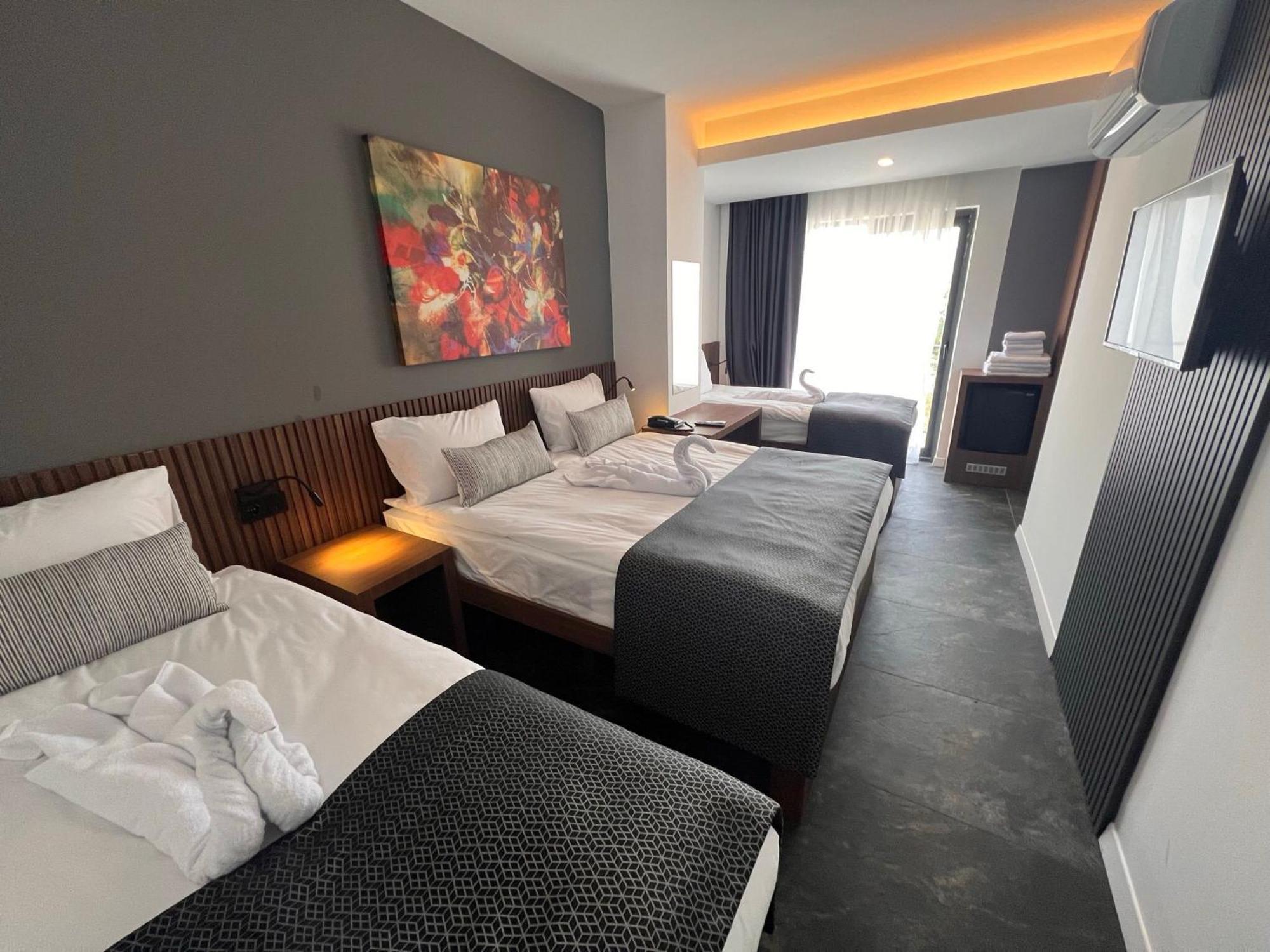 Wolf Of The City Hotel & Spa 안탈리아 외부 사진