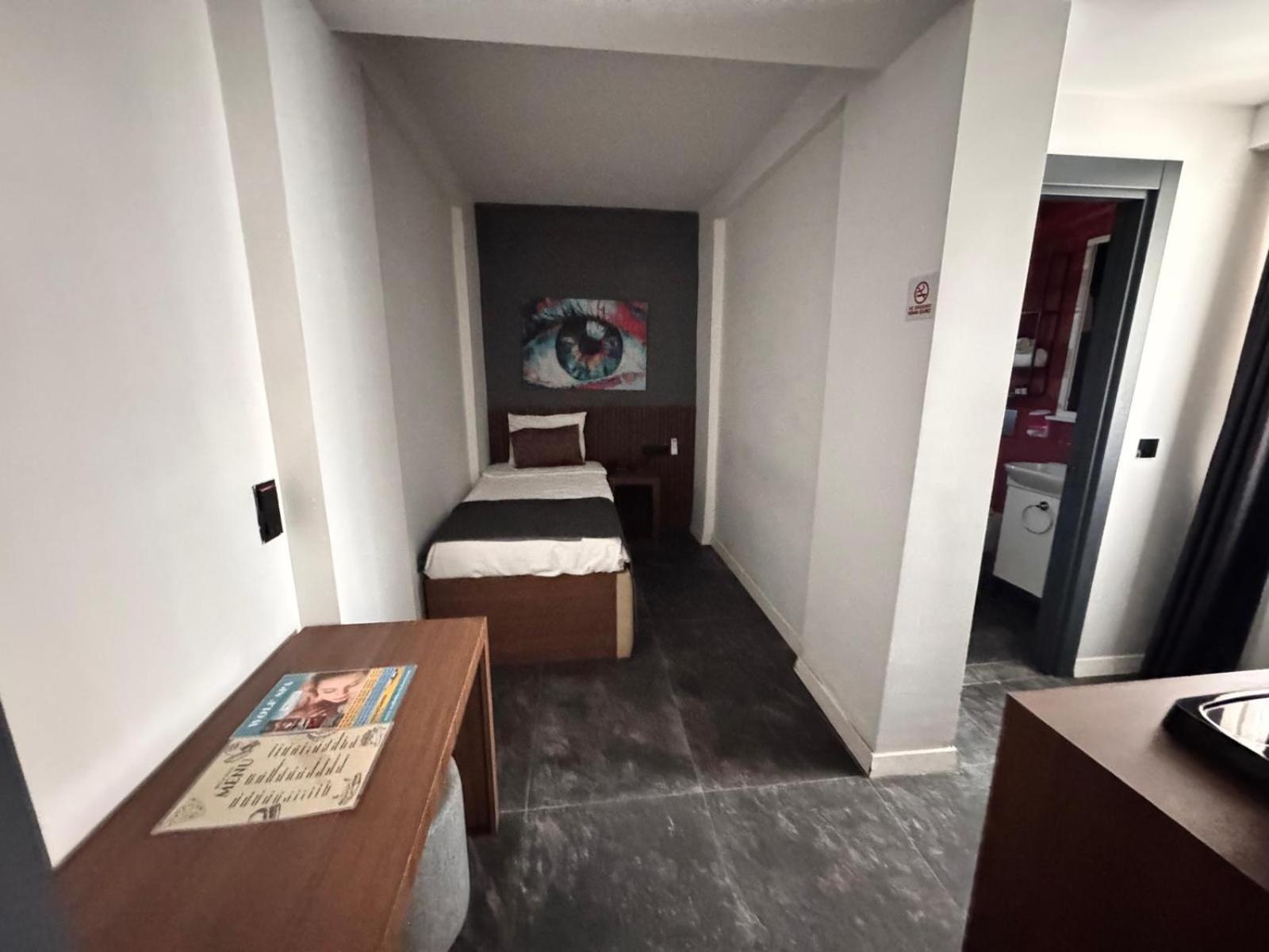 Wolf Of The City Hotel & Spa 안탈리아 외부 사진